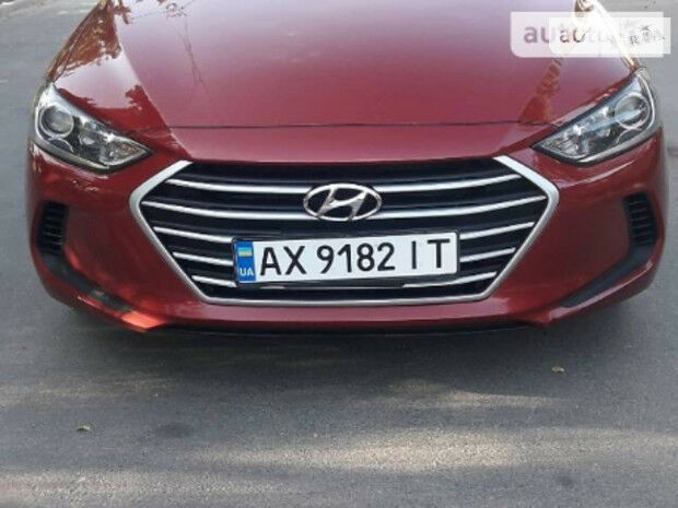 Hyundai Elantra 2017 года