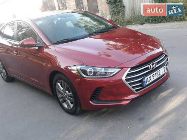 Hyundai Elantra 2017 года