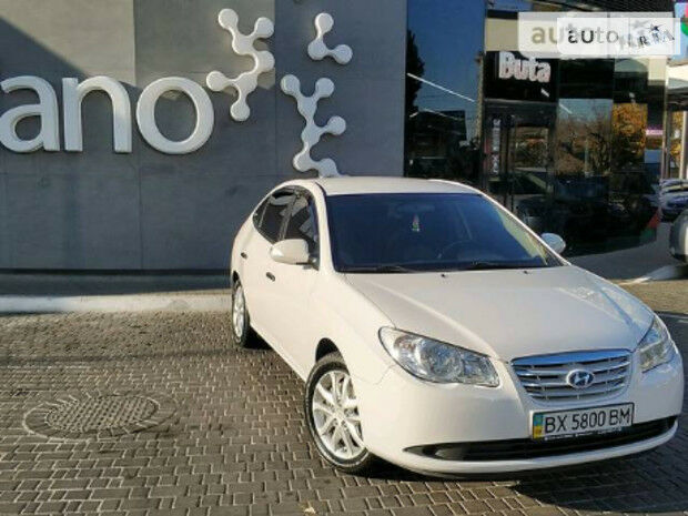 Hyundai Elantra 2011 года