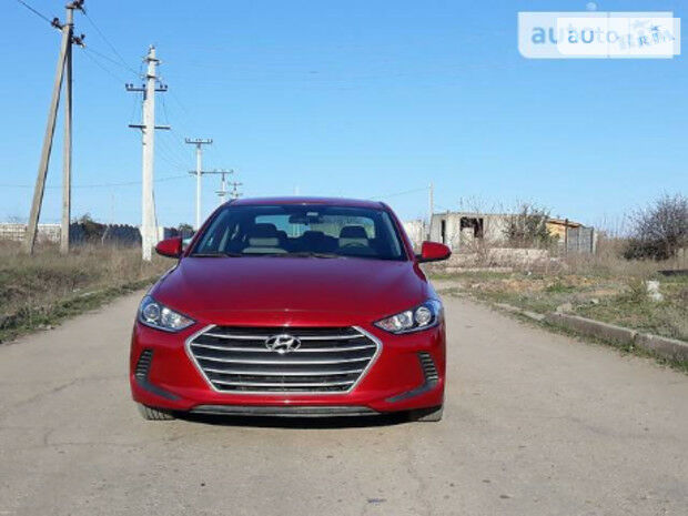 Hyundai Elantra 2016 года