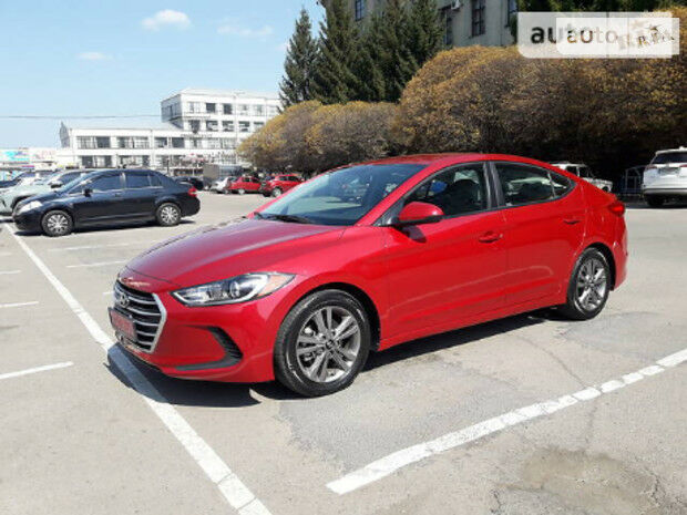 Hyundai Elantra 2016 года