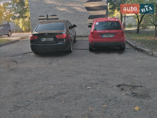 Hyundai Elantra 2008 года