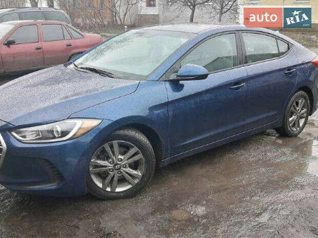 Hyundai Elantra 2017 года