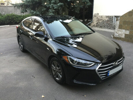 Hyundai Elantra 2017 года