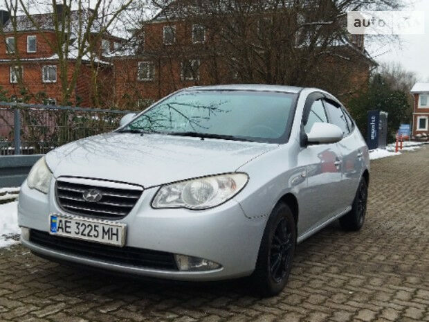 Hyundai Elantra 2008 року