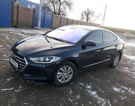 Hyundai Elantra 2016 года