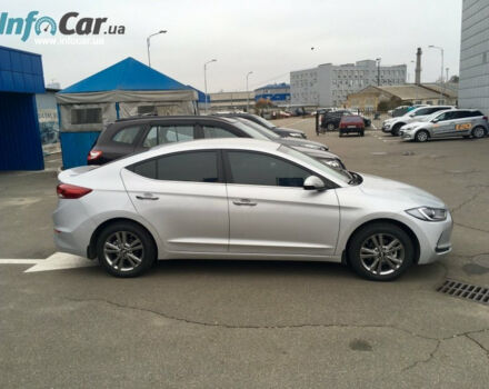 Hyundai Elantra 2016 року - Фото 3 автомобіля