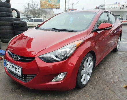 Hyundai Elantra 2012 года