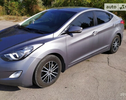 Hyundai Elantra 2011 року