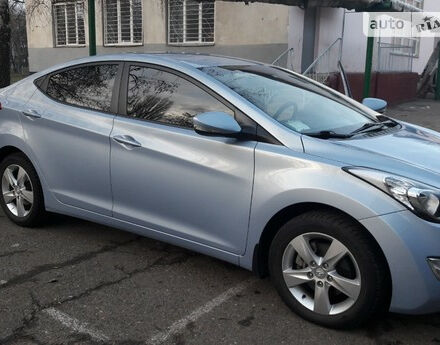 Hyundai Elantra 2012 года