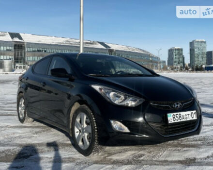 Hyundai Elantra 2012 року - Фото 3 автомобіля