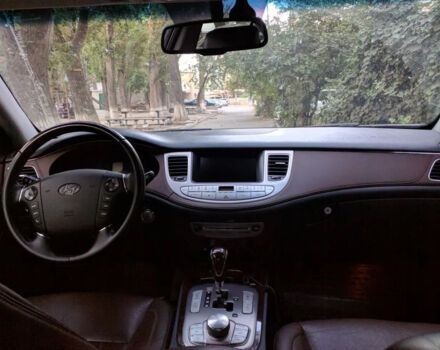 Hyundai Genesis 2010 года - Фото 12 авто