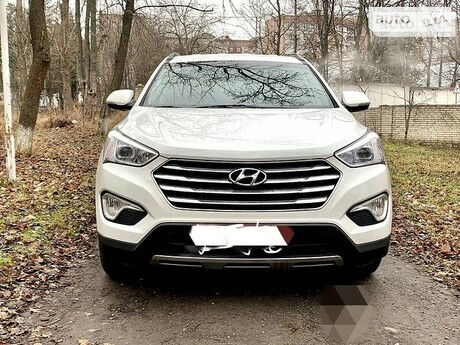 Хендай Гранд Санта Фе 2014 року Hyundai Grand Santa Fe 2014 року