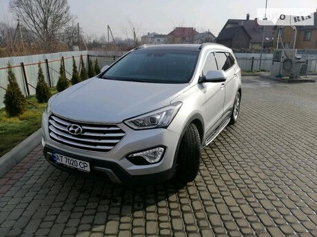 Hyundai Grand Santa Fe 2013 року