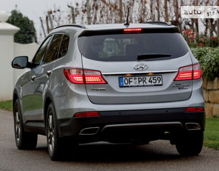 Hyundai Grand Santa Fe 2013 року