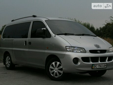 Хендай Н 200 пасс. 1998 года Hyundai H 200 пасс. 1998 года