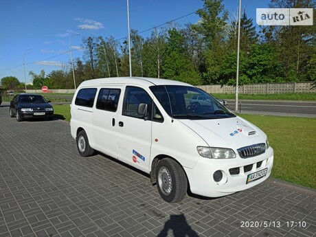 Hyundai H1 пасс. 2006 року