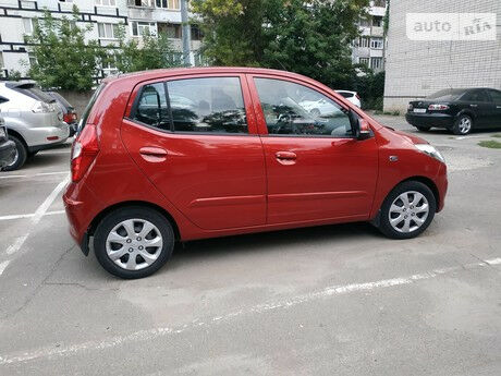 Хендай и10 2013 года Hyundai i10 2013 года