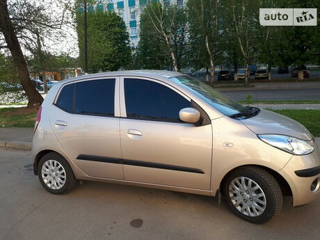 Hyundai i10 2010 года