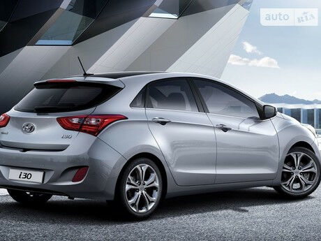 Hyundai i30 2021 года