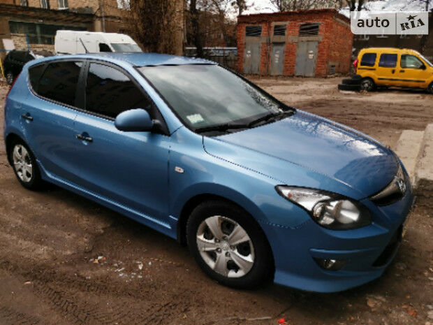 Hyundai i30 2011 года