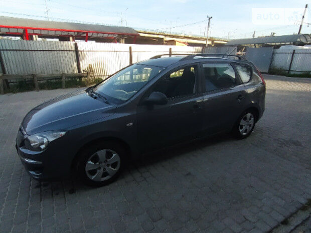 Hyundai i30 2010 року