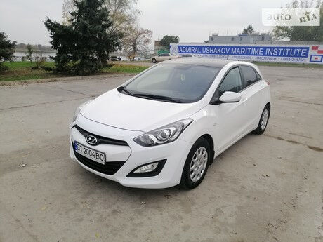 Хендай i30 2013 года Hyundai i30 2013 года