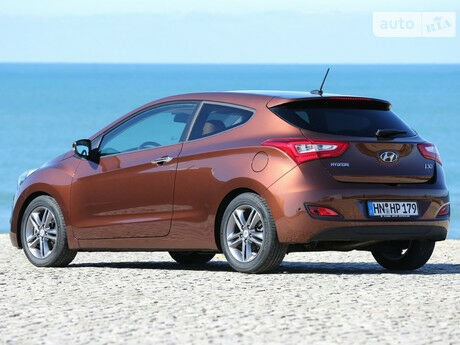 Hyundai i30 2015 року