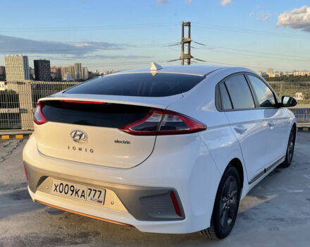 Hyundai Ioniq 2018 року - Фото 2 автомобіля