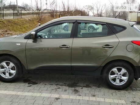 Хендай их35 2011 року Hyundai ix35 2011 року