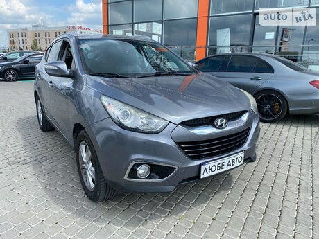 Хендай их35 2012 року Hyundai ix35 2012 року