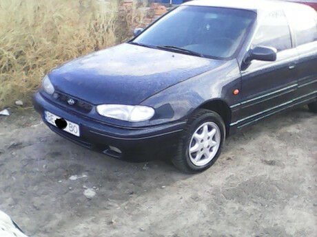 Hyundai Lantra 1993 року