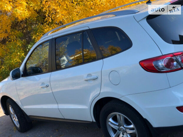 Хендай Санта Фе 2011 року Hyundai Santa FE 2011 року