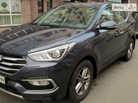 Hyundai Santa FE 2017 года