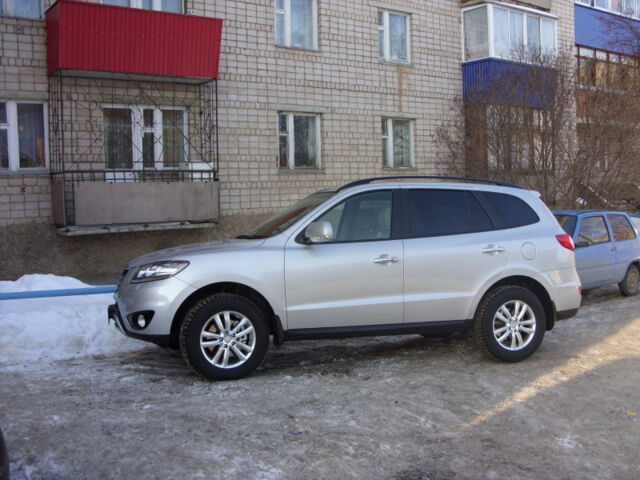 Hyundai Santa FE 2011 года