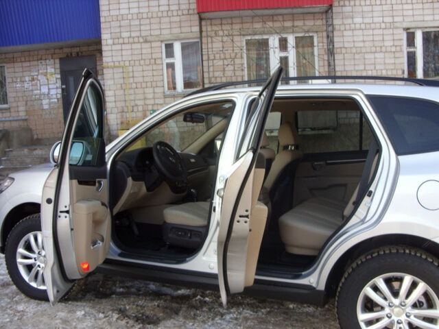 Hyundai Santa FE 2011 года