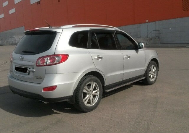 Hyundai Santa FE 2010 года