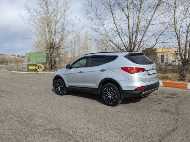 Hyundai Santa FE 2012 года
