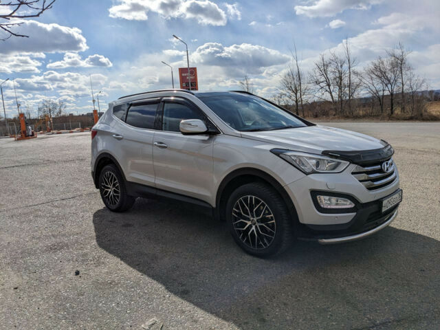 Hyundai Santa FE 2012 года