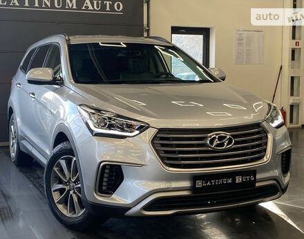 Hyundai Santa FE 2017 года