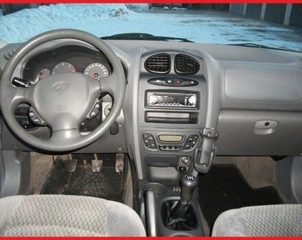 Hyundai Santa FE 2002 года - Фото 3 авто