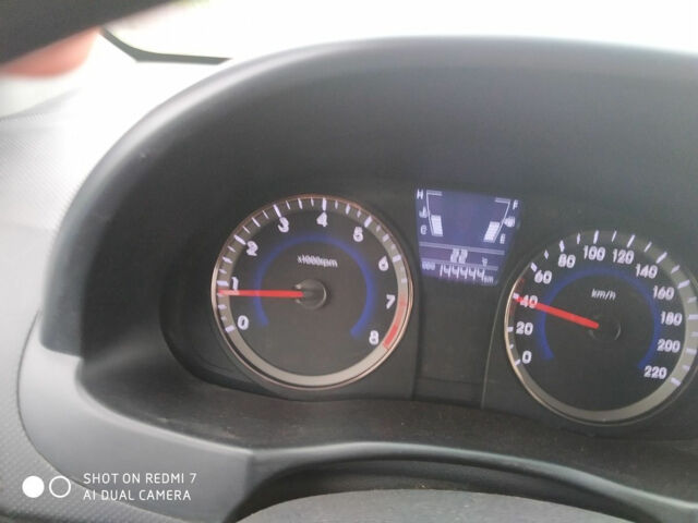 Hyundai Solaris 2013 року