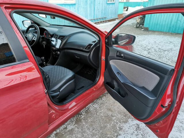 Hyundai Solaris 2012 года