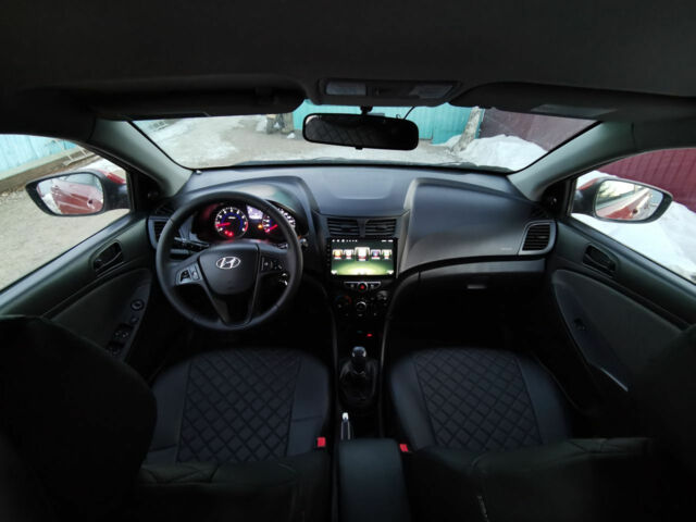 Hyundai Solaris 2012 года