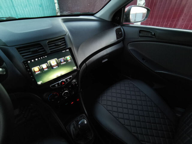 Hyundai Solaris 2012 года