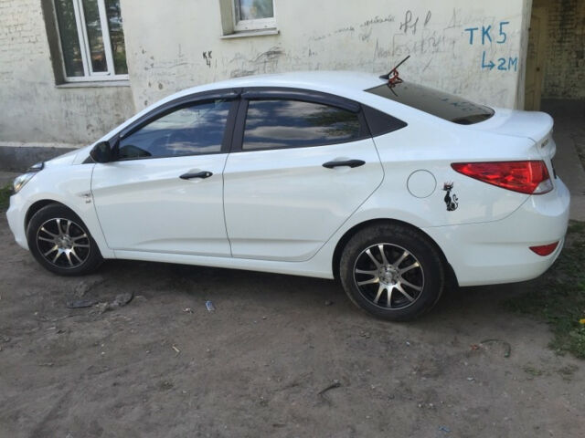Хендай Соларис 2013 года Hyundai Solaris 2013 года