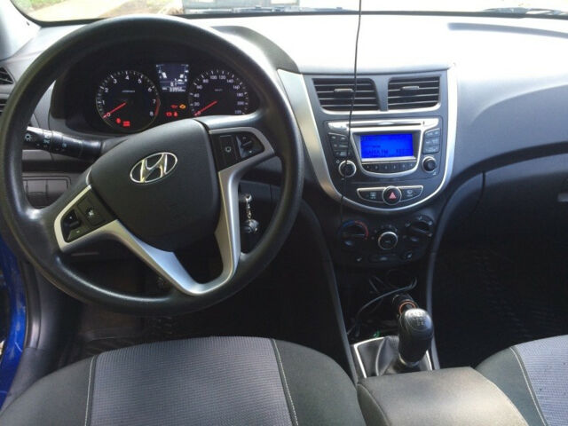Hyundai Solaris 2013 року