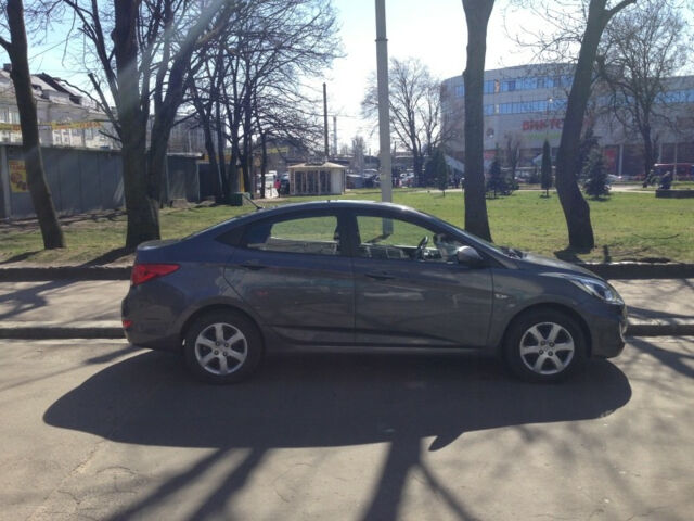 Hyundai Solaris 2011 года