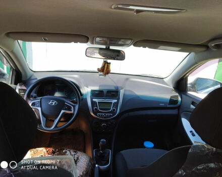 Hyundai Solaris 2013 року - Фото 5 автомобіля