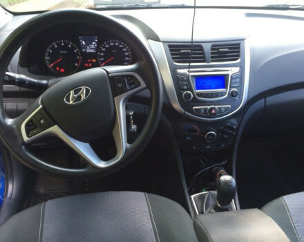 Hyundai Solaris 2013 року - Фото 4 автомобіля